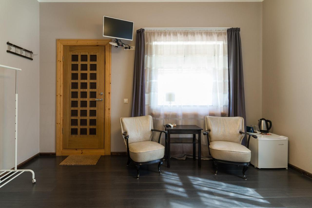 Cerpas Hotel Medemciems Buitenkant foto